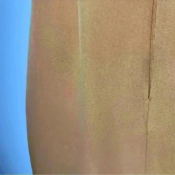 Tall Paper Dolls Gold Dress With Pleated Hem.Size 6 - Picture 9 of 12